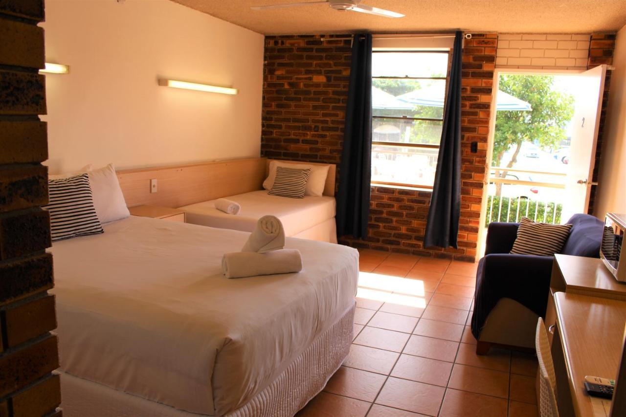 Camden Motor Inn Mermaid Beach Екстериор снимка