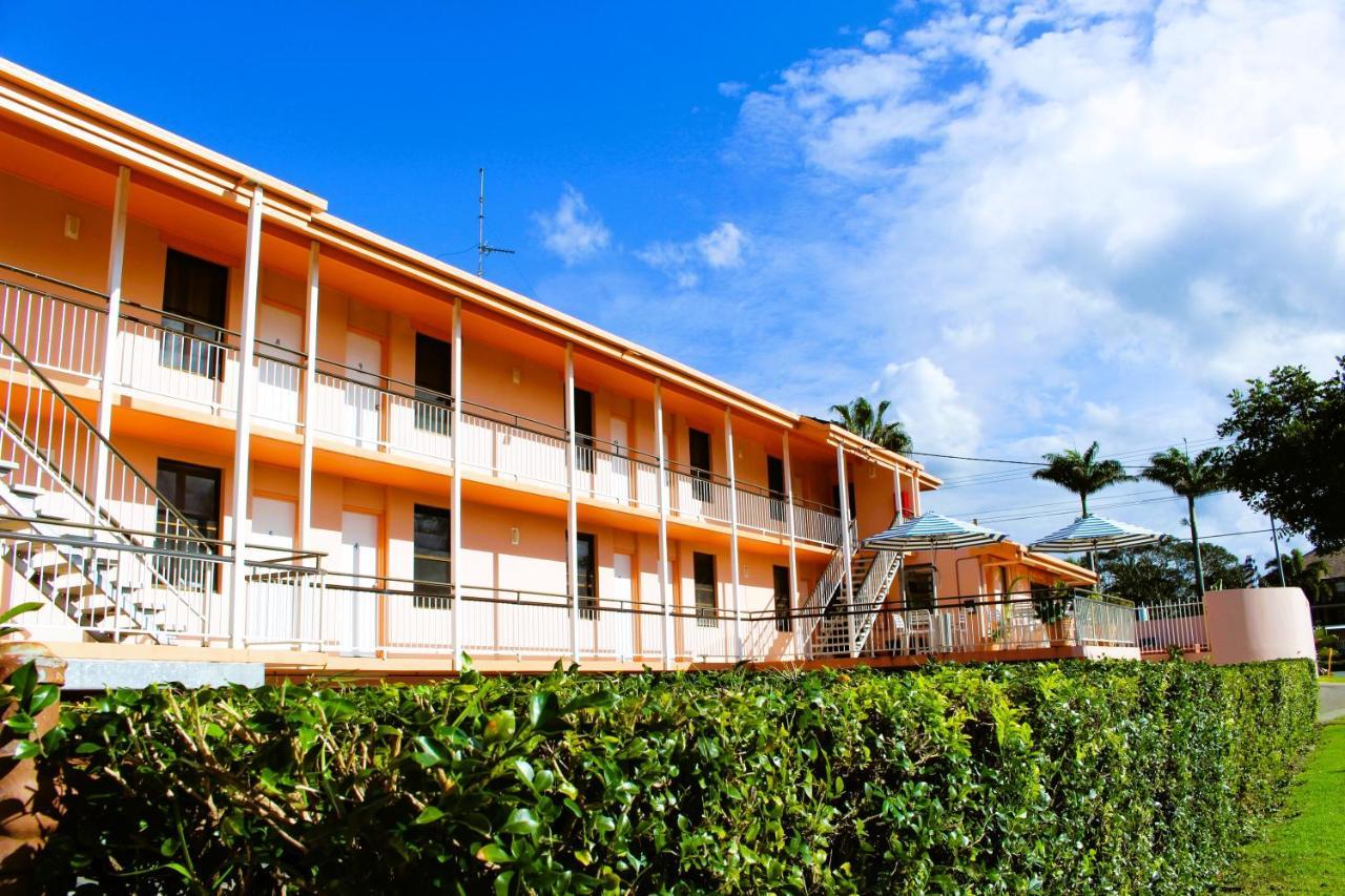 Camden Motor Inn Mermaid Beach Екстериор снимка