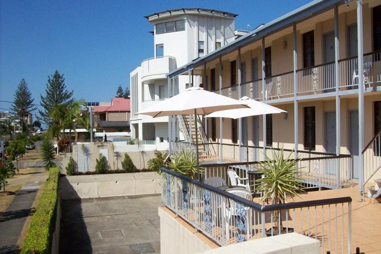 Camden Motor Inn Mermaid Beach Екстериор снимка